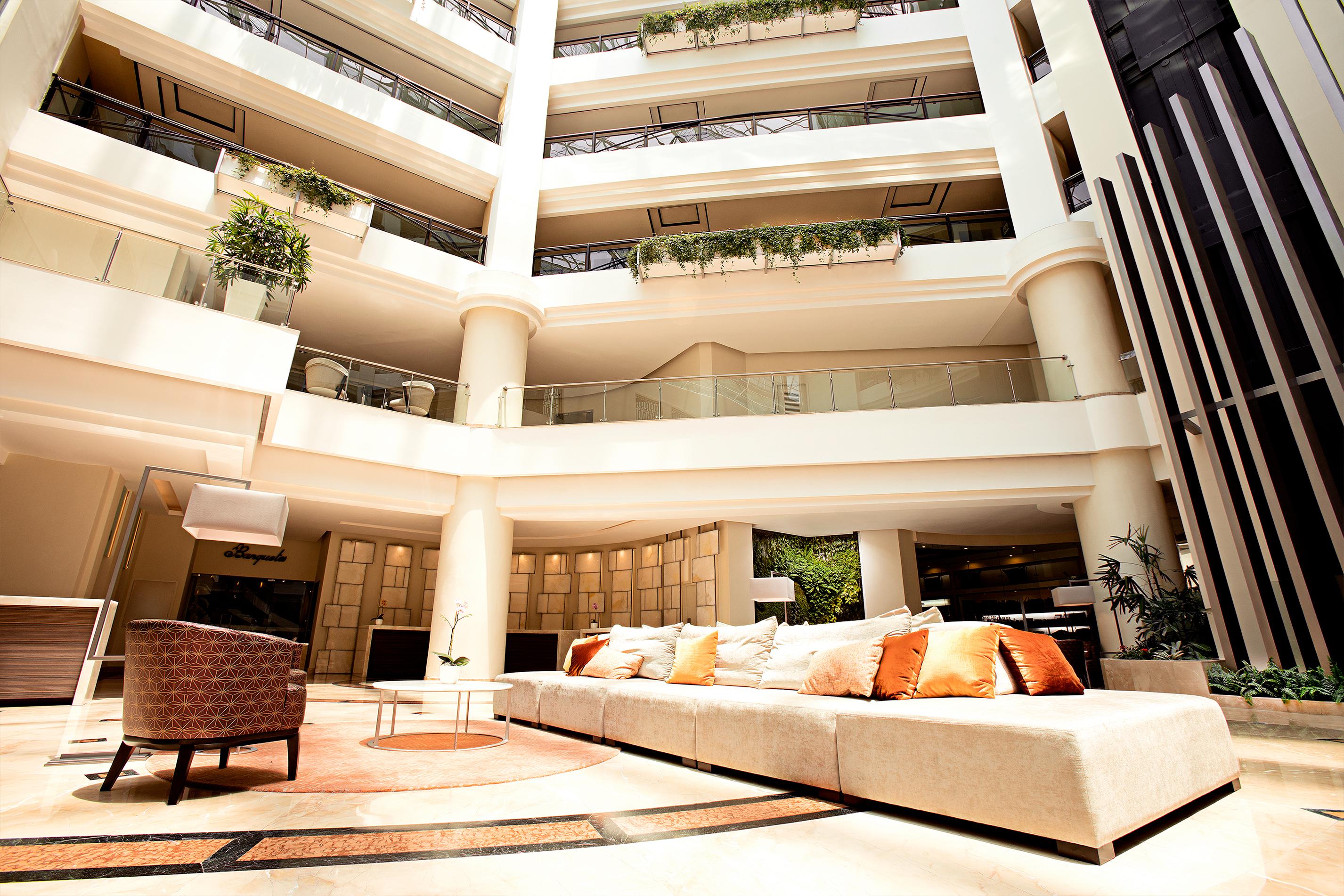 Grand Tikal Futura Hotel Guatemala City Bagian luar foto