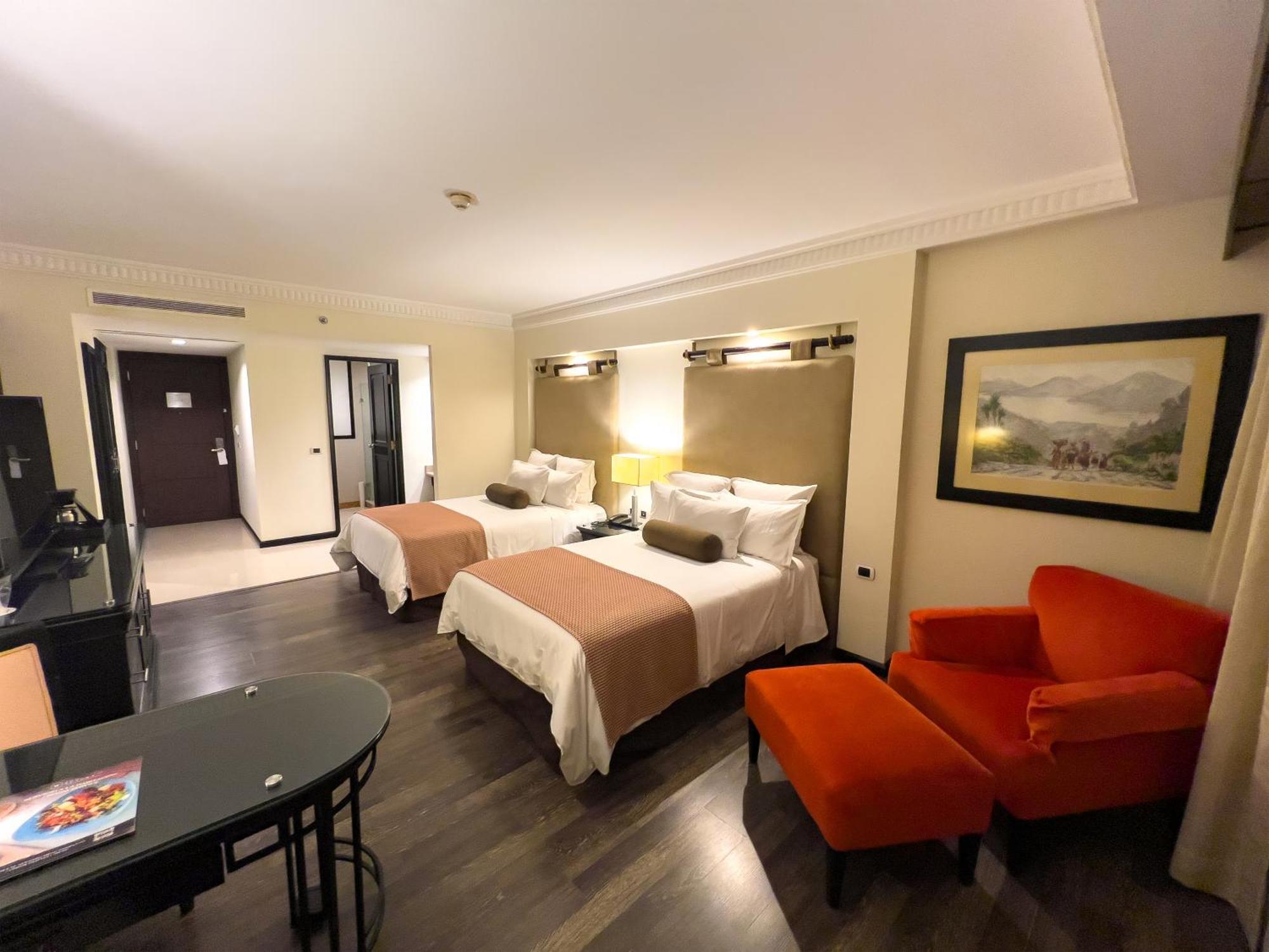 Grand Tikal Futura Hotel Guatemala City Bagian luar foto