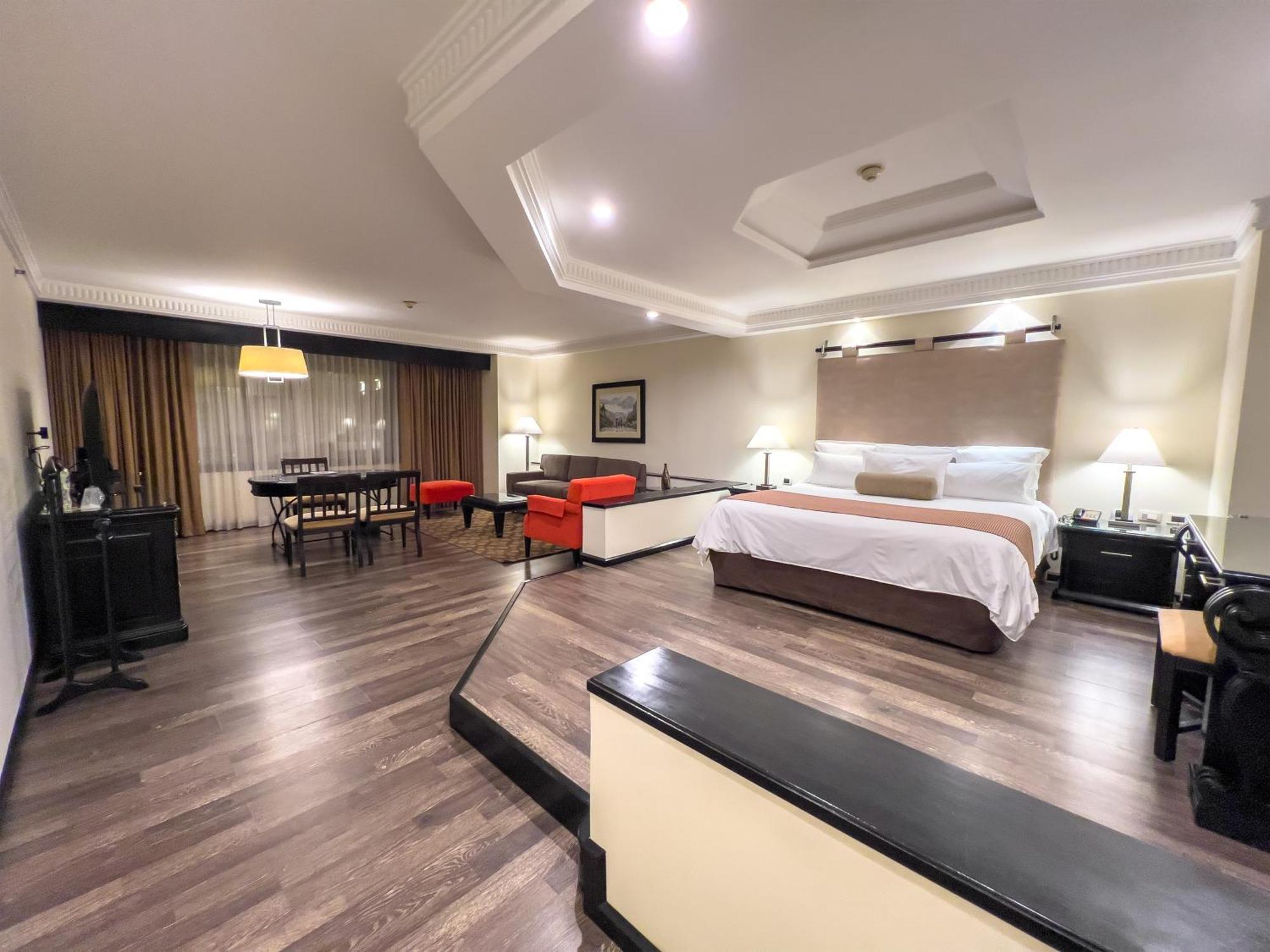 Grand Tikal Futura Hotel Guatemala City Ruang foto