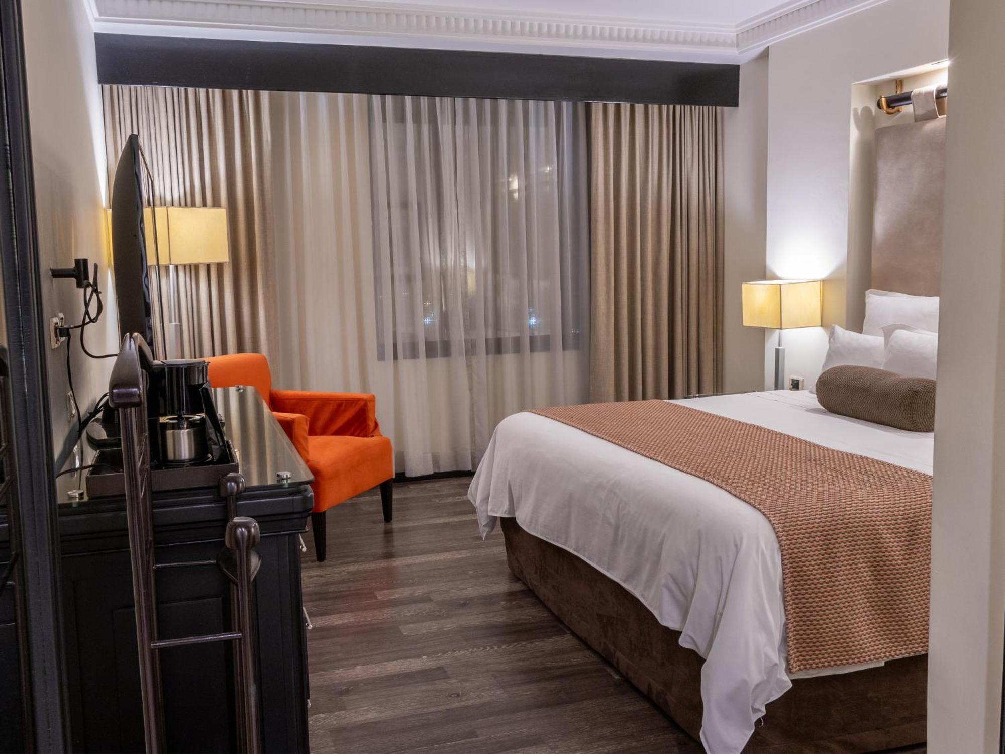 Grand Tikal Futura Hotel Guatemala City Ruang foto
